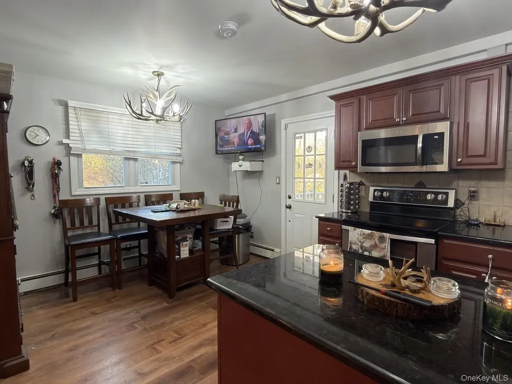 71 Crescent Street Yaphank NY 11980