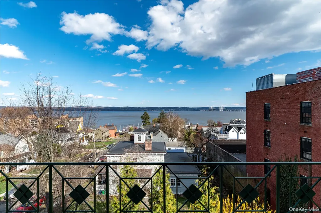 51 N Broadway Nyack NY 10960