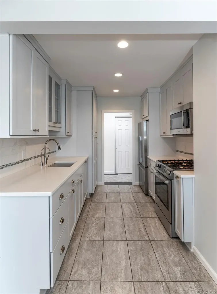 51 N Broadway Nyack NY 10960