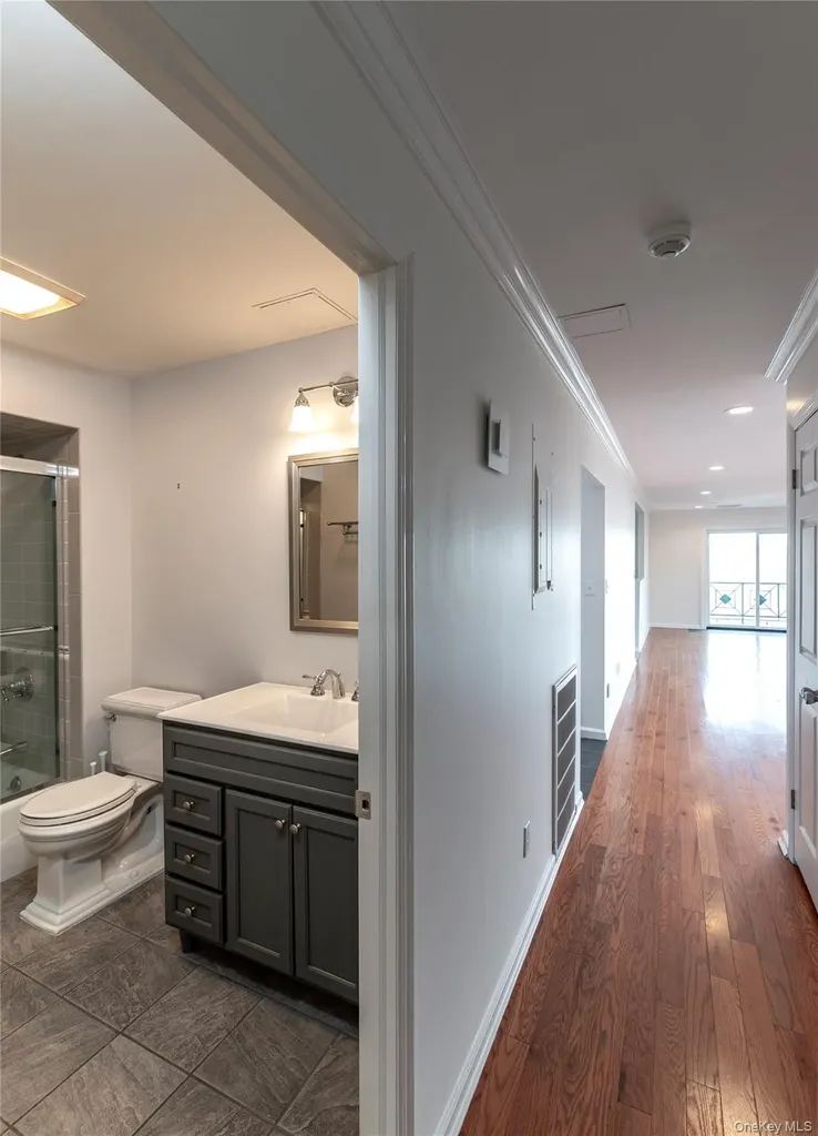 51 N Broadway Nyack NY 10960