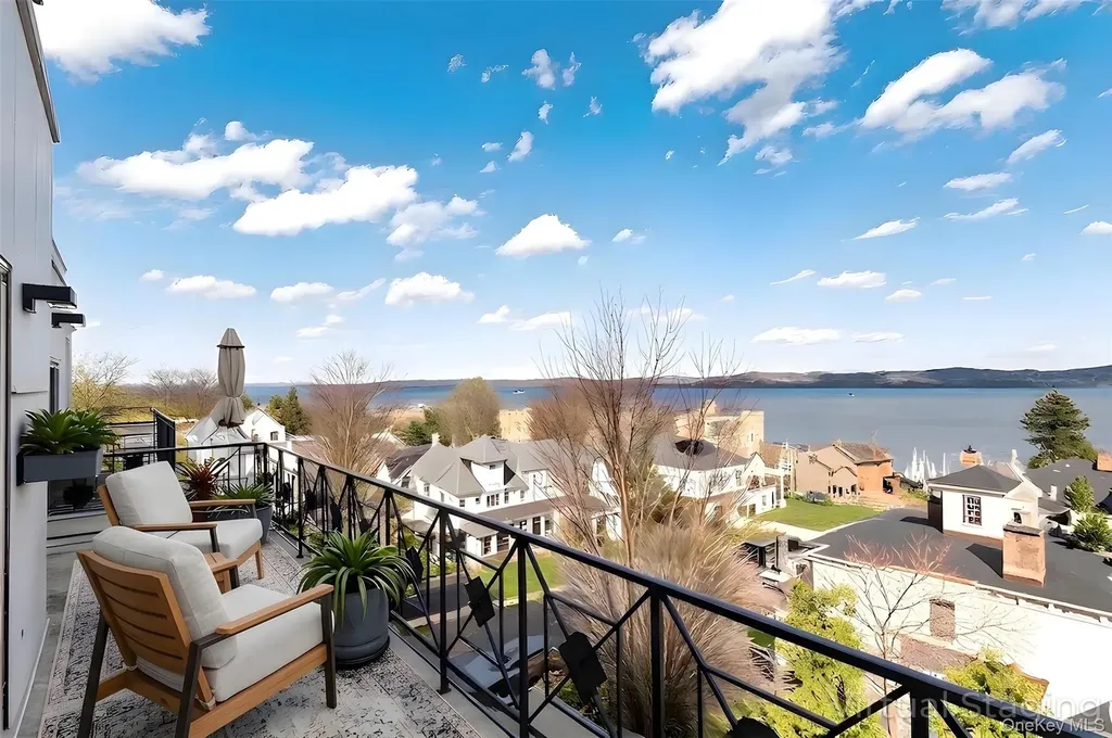 51 N Broadway Nyack NY 10960