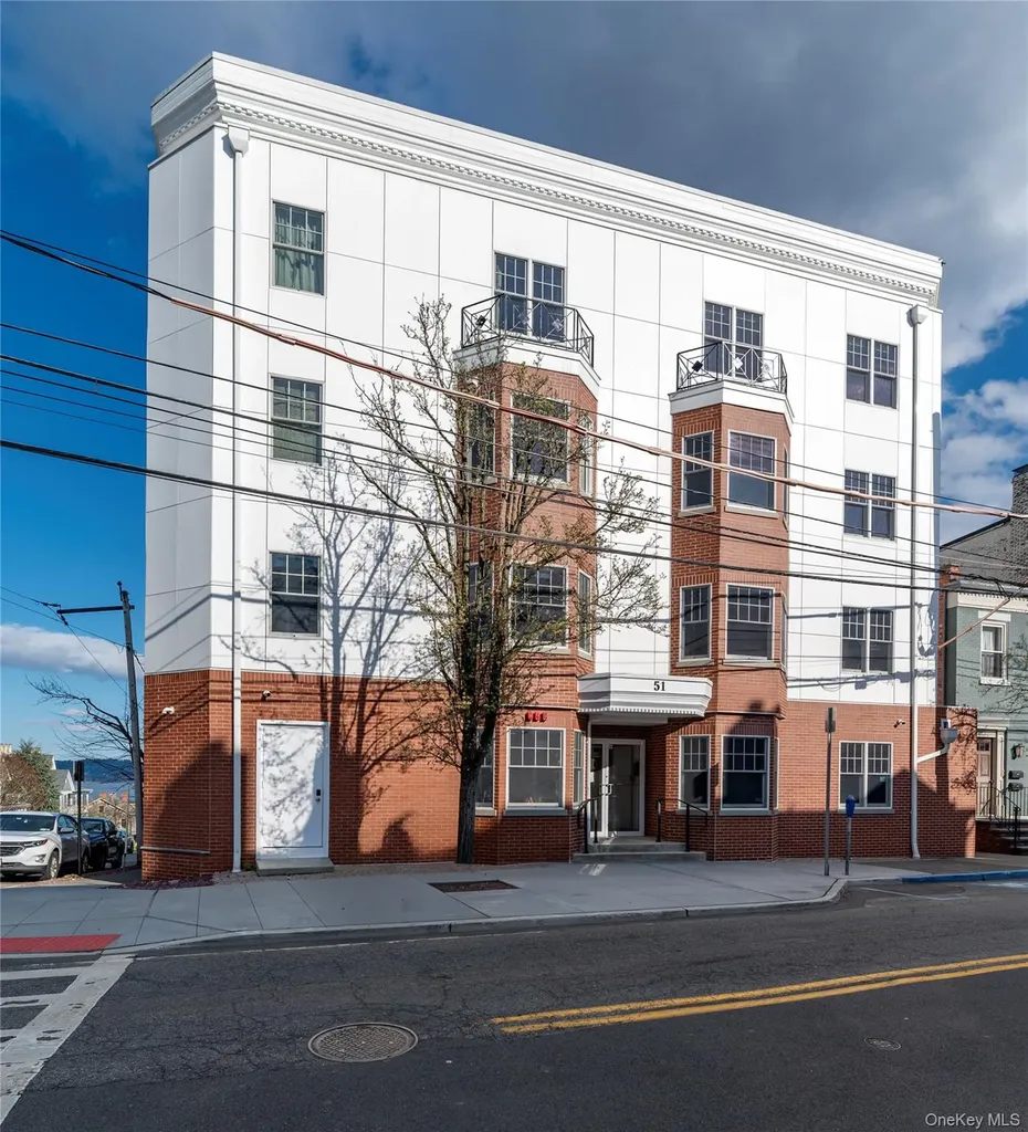 51 N Broadway Nyack NY 10960