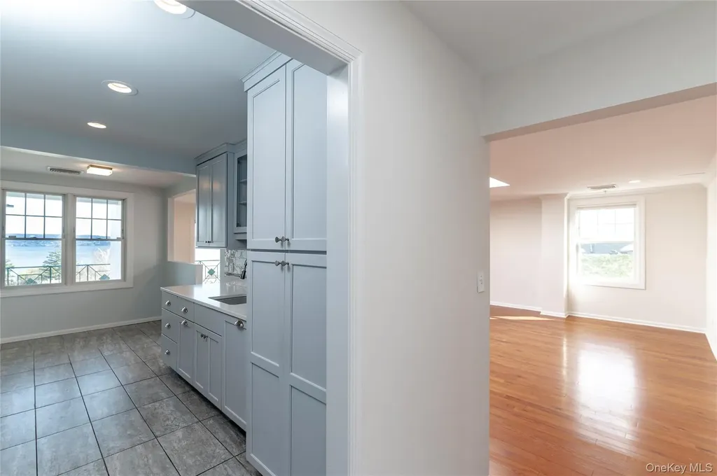 51 N Broadway Nyack NY 10960