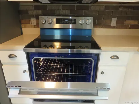 5909 Chelsea Cove N Hopewell Junction NY 12533