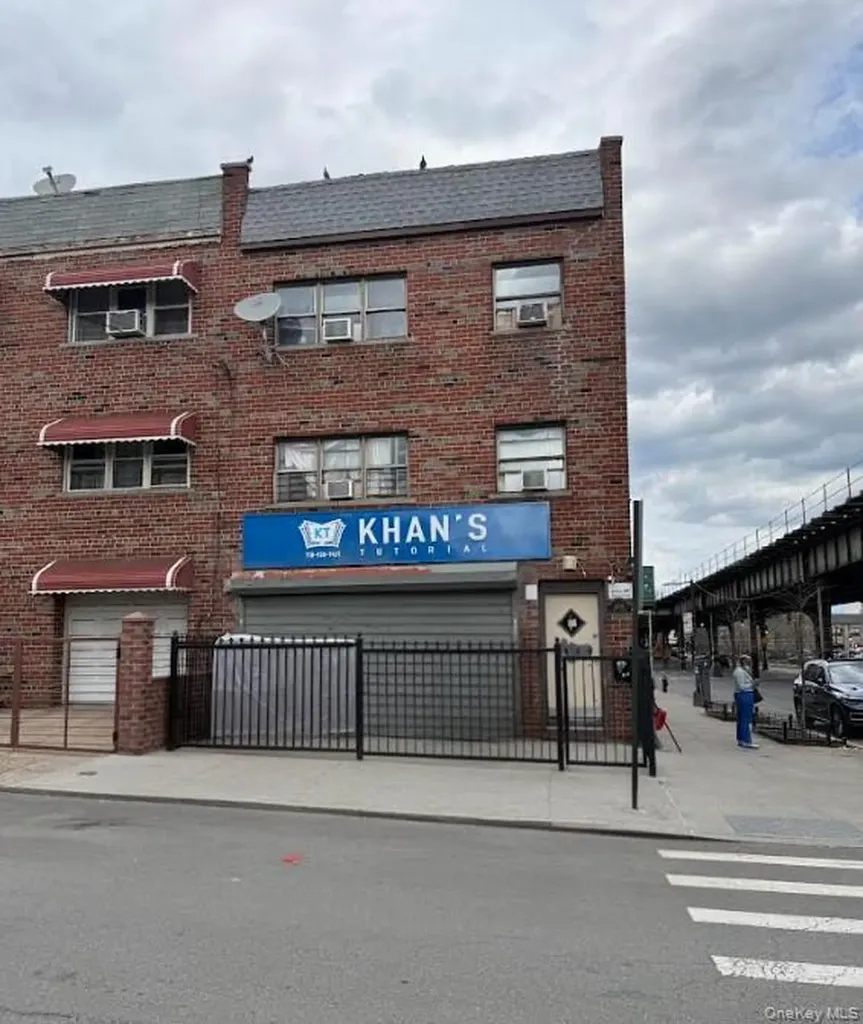 1400 Doris Street Bronx NY 10462