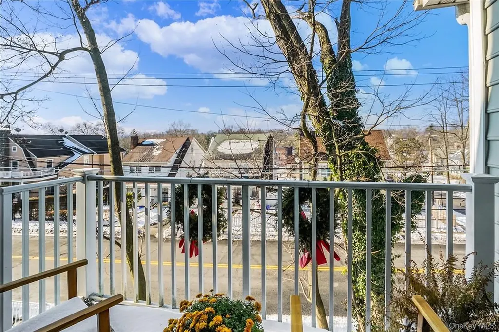 297 W Post Road White Plains NY 10606