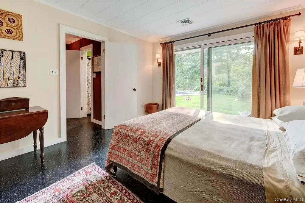 495 Maple Lane Orient NY 11957