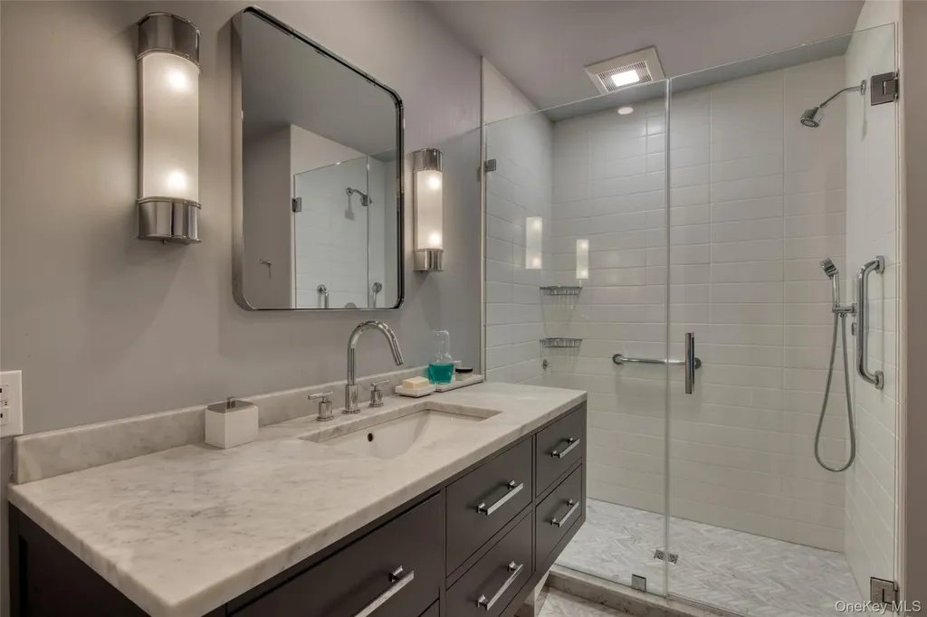 495 Maple Lane Orient NY 11957