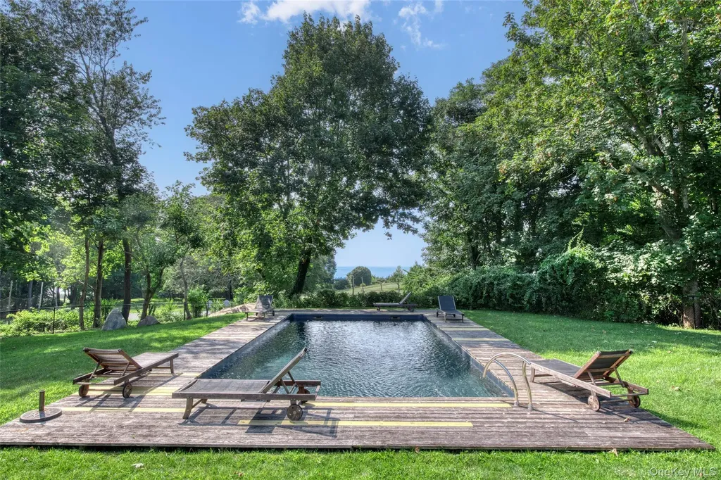 495 Maple Lane Orient NY 11957