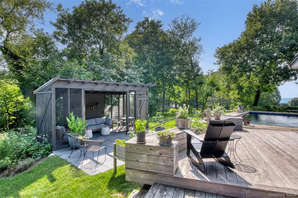 495 Maple Lane Orient NY 11957