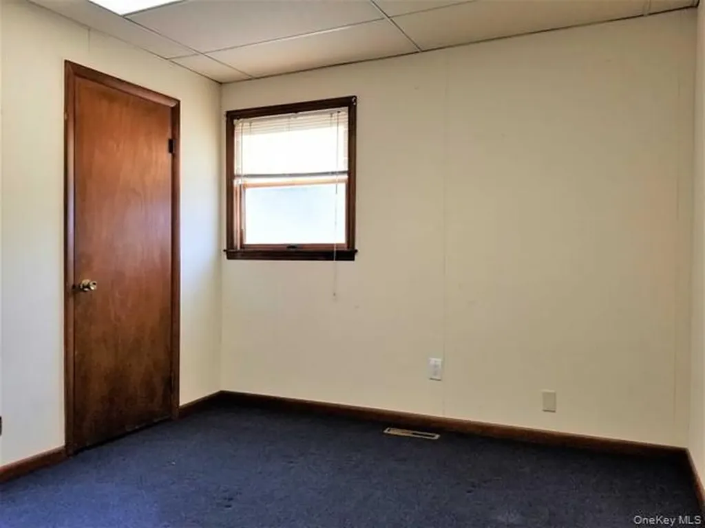 383-385 Hooker Avenue Poughkeepsie NY 12603