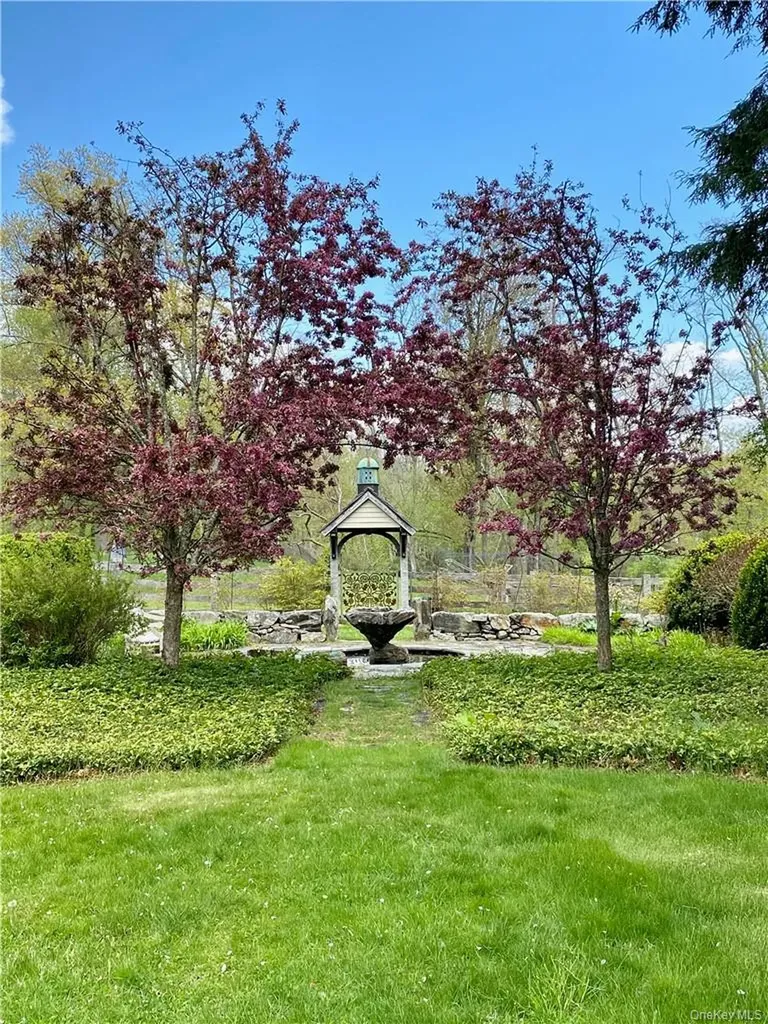 333 Hook Road Katonah NY 10536