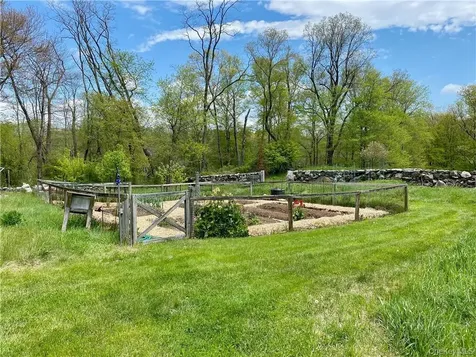333 Hook Road Katonah NY 10536