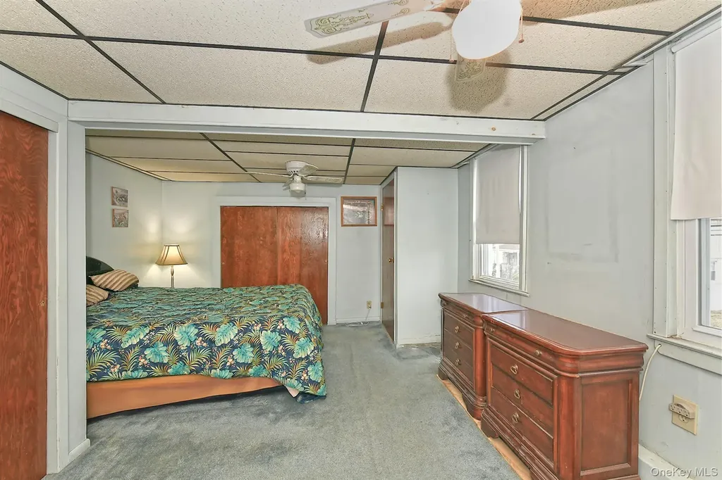 86 Gotham Avenue Elmont NY 11003