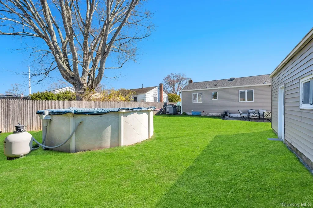 28 Saint Joseph Avenue Ronkonkoma NY 11779