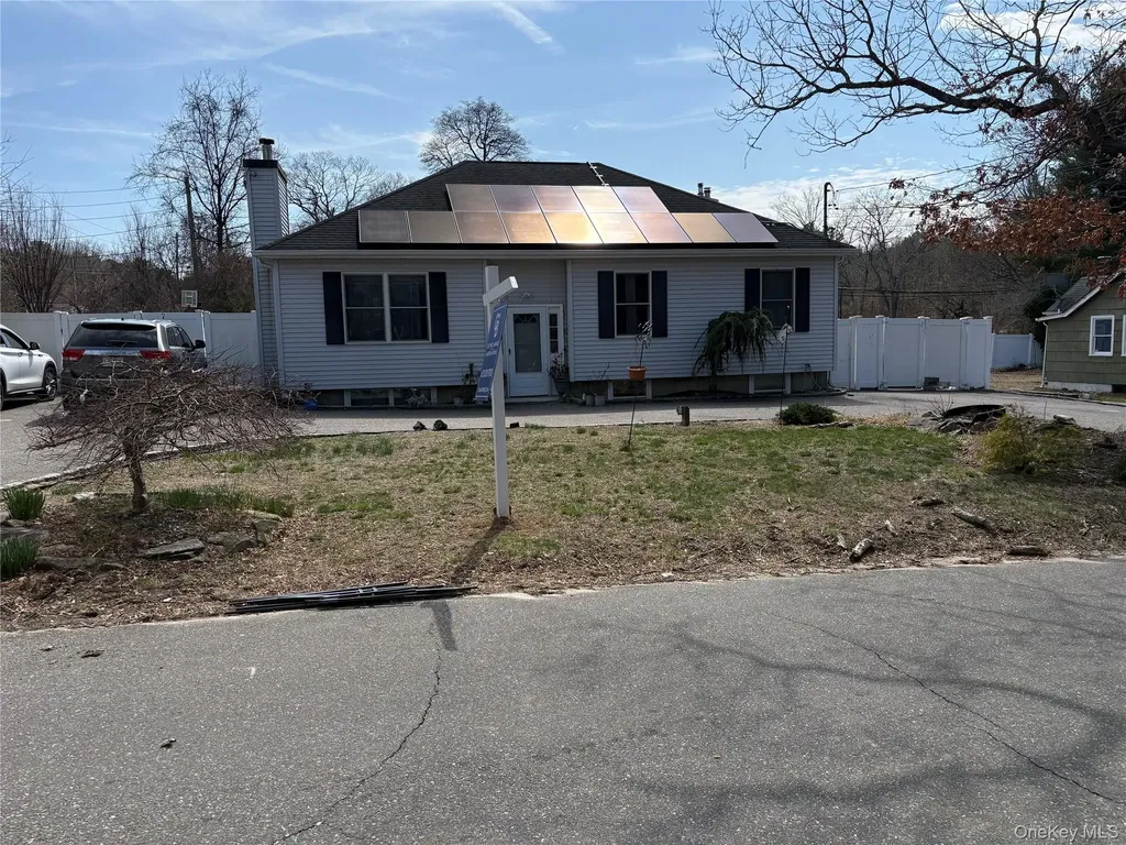 2 1st Street Coram NY 11727