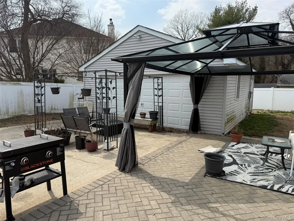 2 1st Street Coram NY 11727