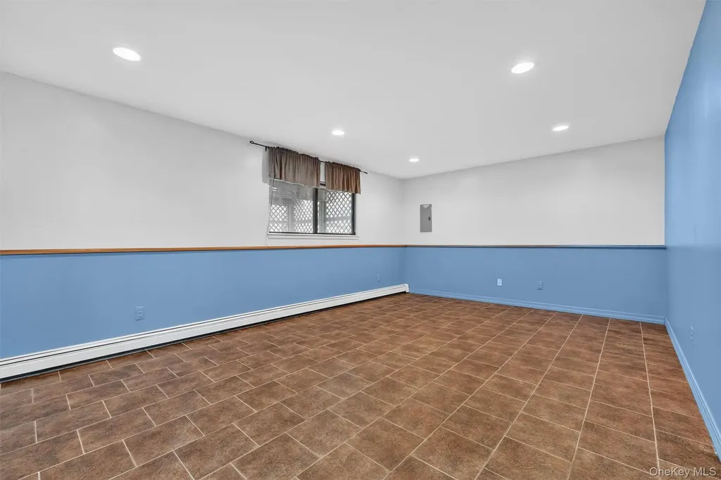 22 Cambridge Circle Monroe NY 10950