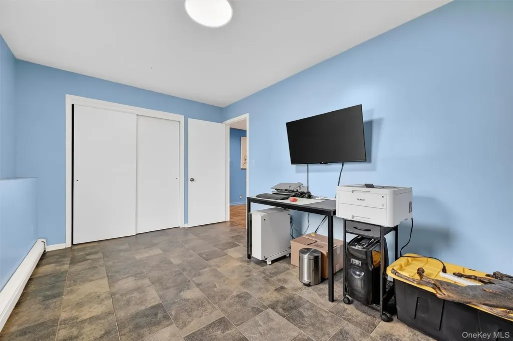 22 Cambridge Circle Monroe NY 10950