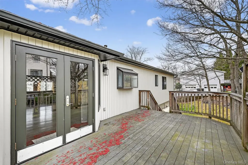 22 Cambridge Circle Monroe NY 10950