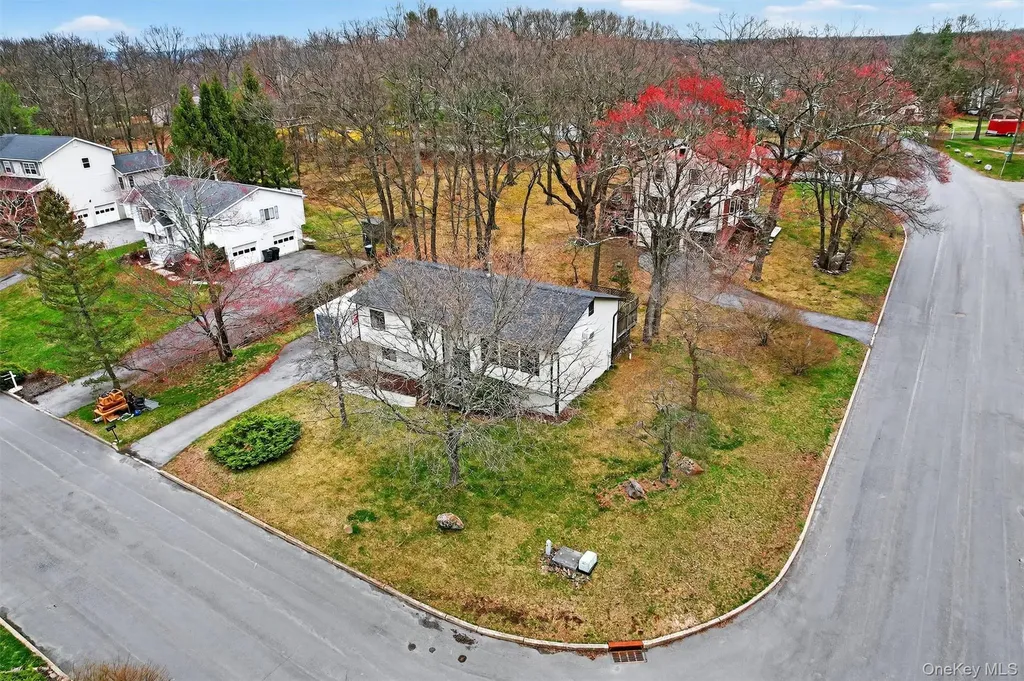 22 Cambridge Circle Monroe NY 10950