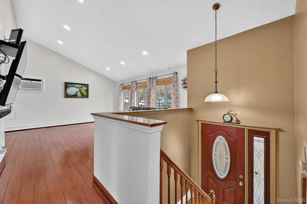 22 Cambridge Circle Monroe NY 10950