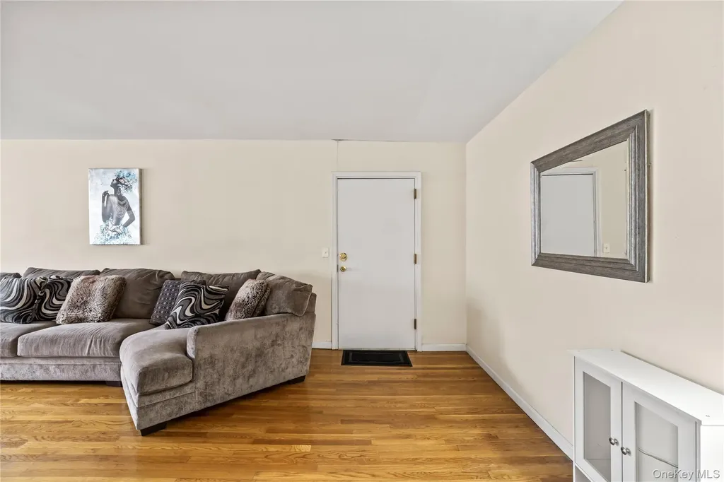 180 Kearsing Parkway Monsey NY 10952