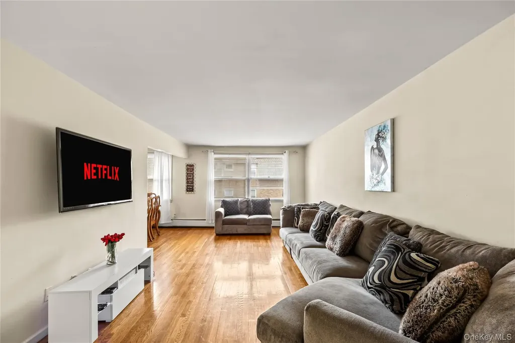 180 Kearsing Parkway Monsey NY 10952