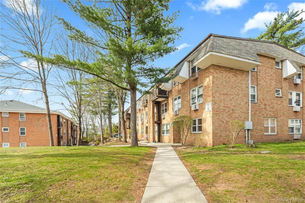 180 Kearsing Parkway Monsey NY 10952
