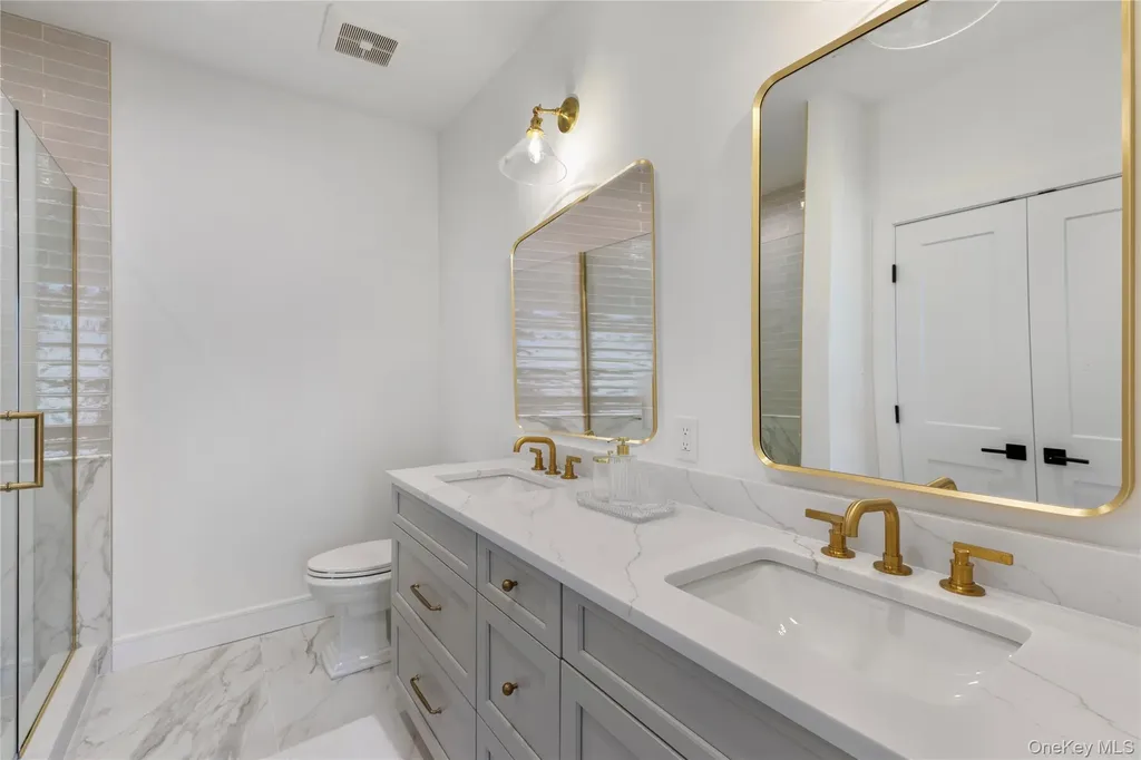118 Juniper Lane Yaphank NY 11980
