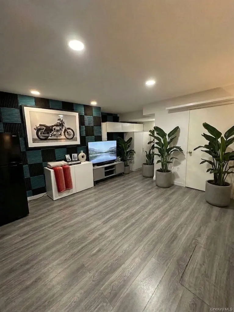 599 Park Avenue West Hempstead NY 11552