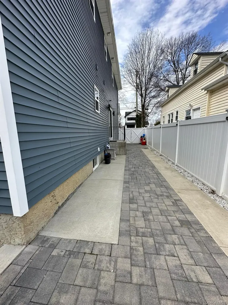 599 Park Avenue West Hempstead NY 11552