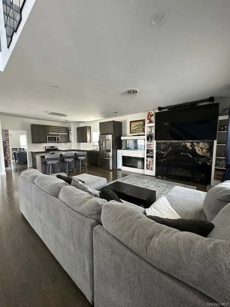 599 Park Avenue West Hempstead NY 11552