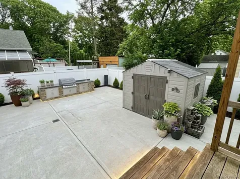 599 Park Avenue West Hempstead NY 11552