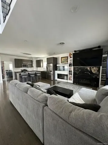 599 Park Avenue West Hempstead NY 11552