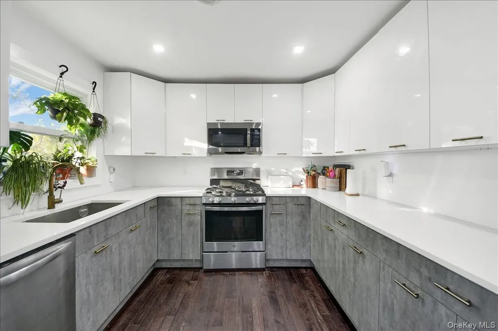 18 Maple Avenue Garnerville NY 10923
