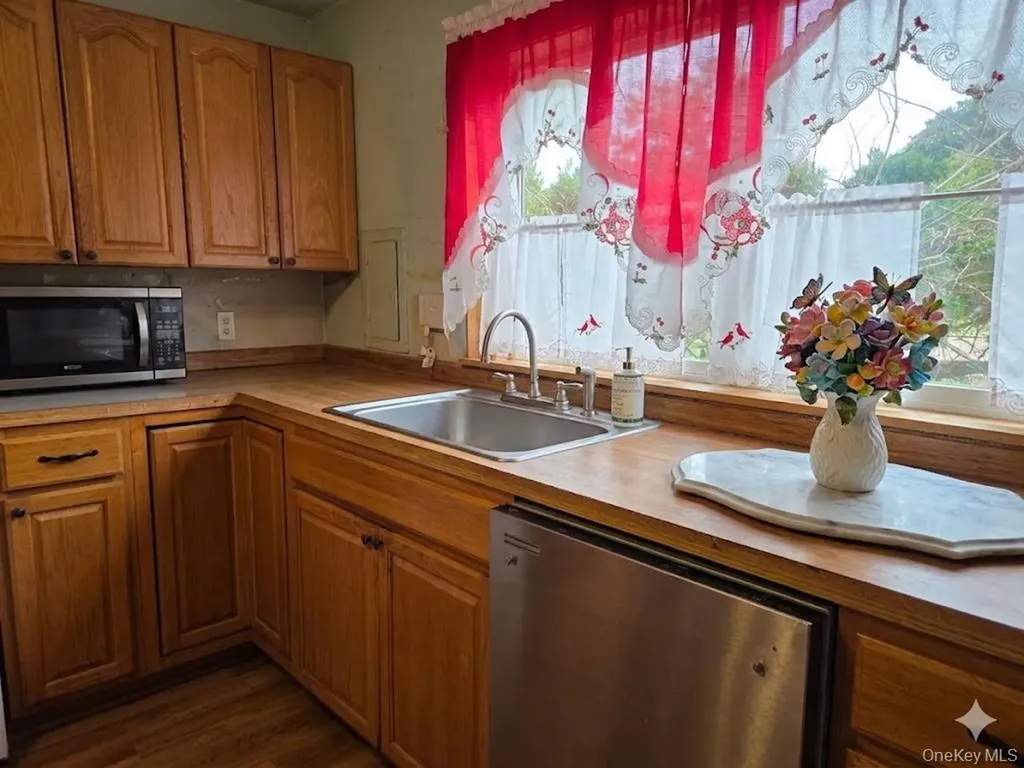 84 Chapel Avenue East Patchogue NY 11772