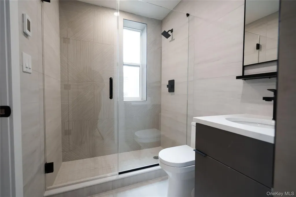 315 1p W Broadway Long Beach NY 11561