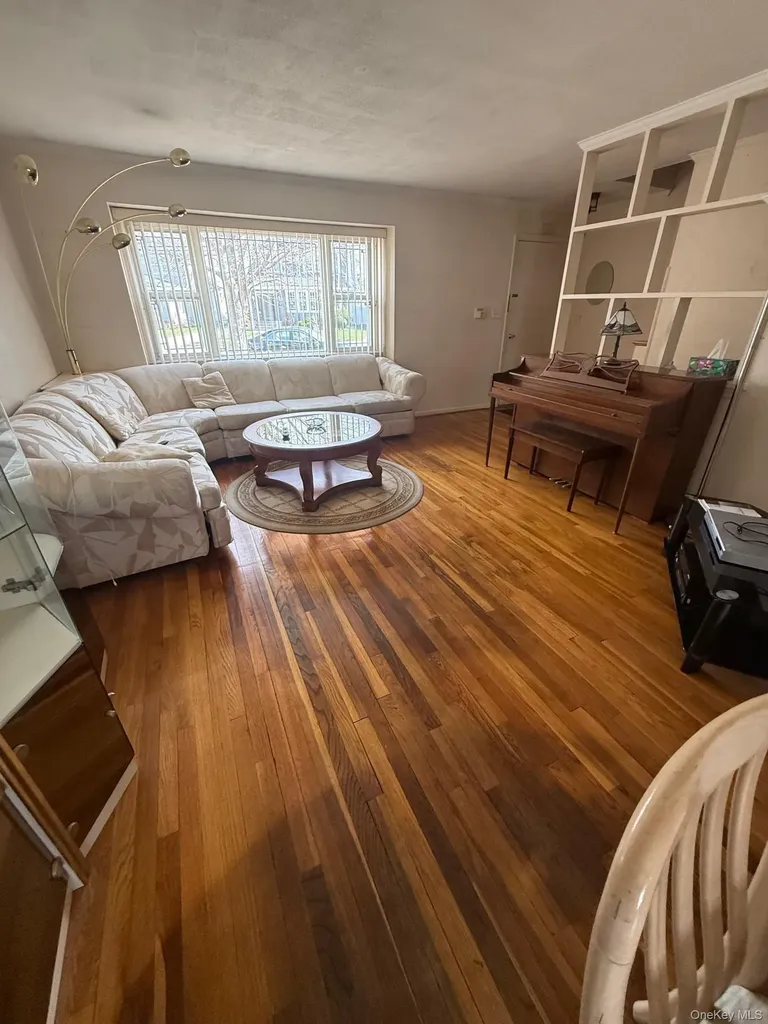 75 Denton Avenue Lynbrook NY 11563