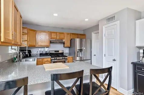 503 Weeks Avenue Manorville NY 11949