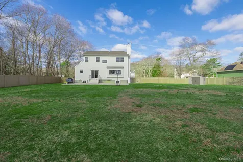 503 Weeks Avenue Manorville NY 11949