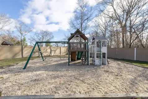 503 Weeks Avenue Manorville NY 11949