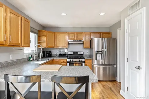 503 Weeks Avenue Manorville NY 11949