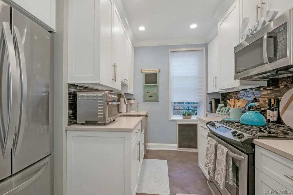 101 Old Mamaroneck Road White Plains NY 10605