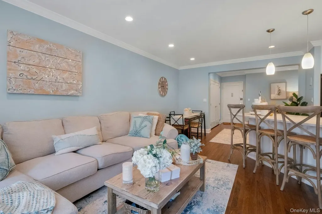 101 Old Mamaroneck Road White Plains NY 10605