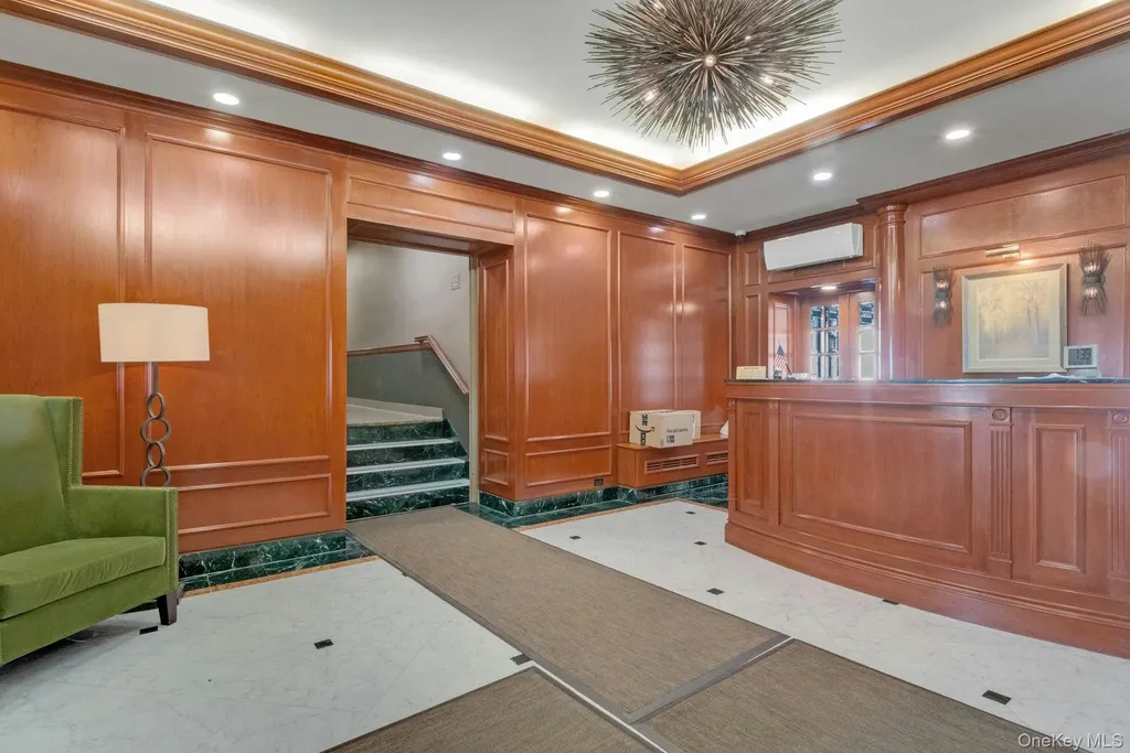 101 Old Mamaroneck Road White Plains NY 10605