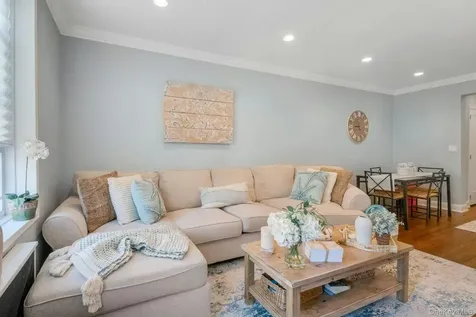 101 Old Mamaroneck Road White Plains NY 10605