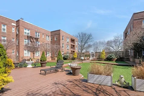101 Old Mamaroneck Road White Plains NY 10605