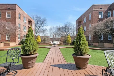 101 Old Mamaroneck Road White Plains NY 10605