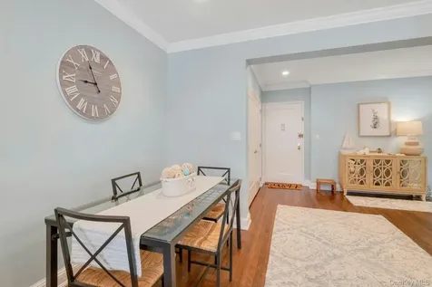 101 Old Mamaroneck Road White Plains NY 10605